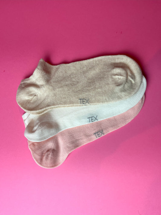 Socken in 3 Verschiedenen Farben